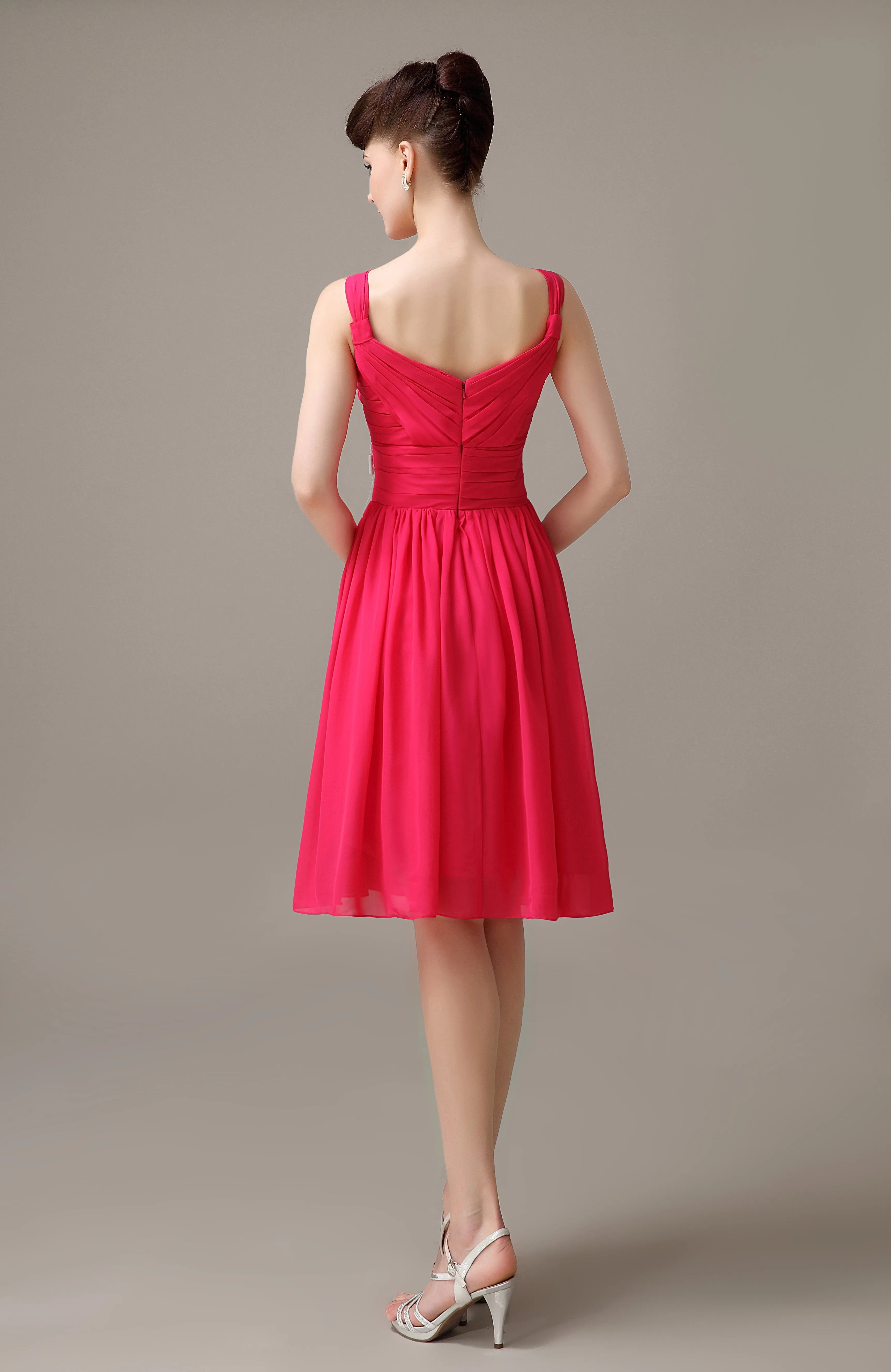 A-line Chiffon V-Neck Knee-Length Short Bridesmaid Dresses